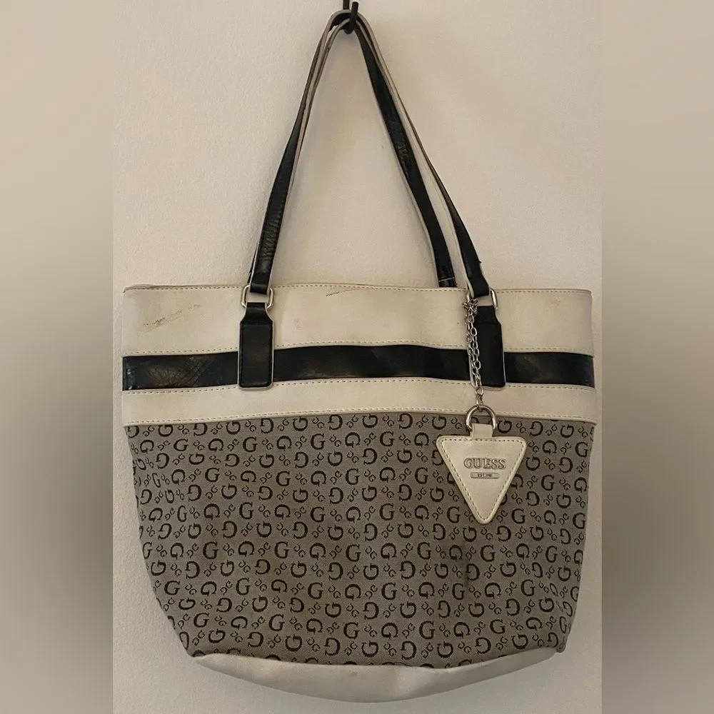 Guess Black & White Patterned Logo Tote Bag